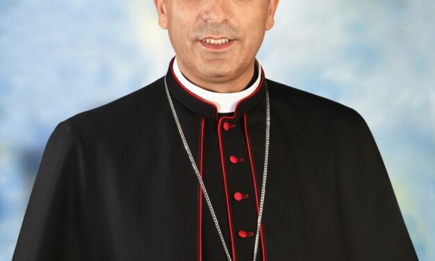 LA DIOCESI PIANGE IL VESCOVO  SIMON KULLI DELL’ALBANIA
