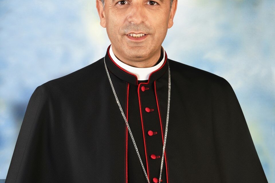 LA DIOCESI PIANGE IL VESCOVO  SIMON KULLI DELL’ALBANIA