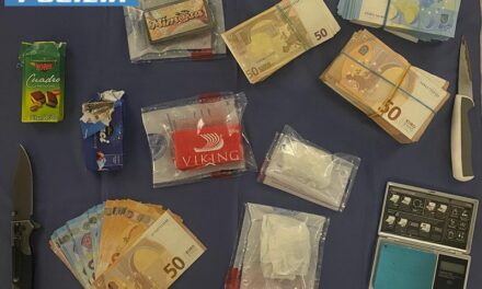 Scoperto market della droga nel quartiere della Canalina, tre denunce