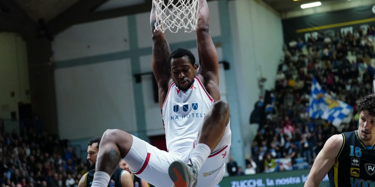 UNA HOTELS SCONFITTA, VINCE LA VANOLI 71-67