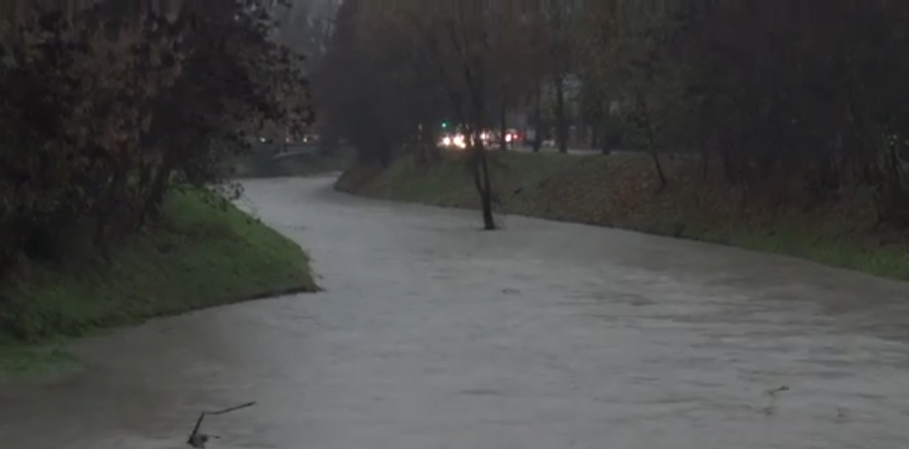 VIA AI LAVORI SUL CROSTOLO: DURATA 5 MESI, CHIUSURE DI PISTE CICLABILI (video Tg)