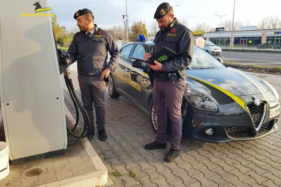 RIALLINEAMENTO ACCISE CARBURANTI, GDF IN CAMPO CONTRO LE FRODI