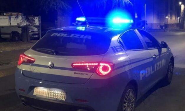 FAR WEST A SANTA CROCE, RISSA A SUON DI CAZZOTTI FRA GRUPPI DI GIOVANI RIVALI