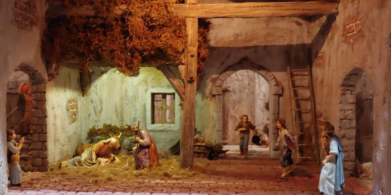 A LENTIGIONE IL MAXI PRESEPE NELL’EX STALLA