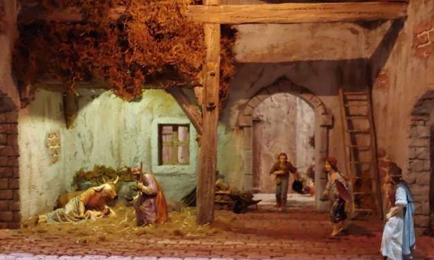A LENTIGIONE IL MAXI PRESEPE NELL’EX STALLA