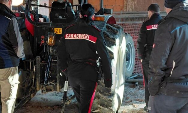 Cacciatori ritrovano un trattore rubato 20 giorni fa a Correggio