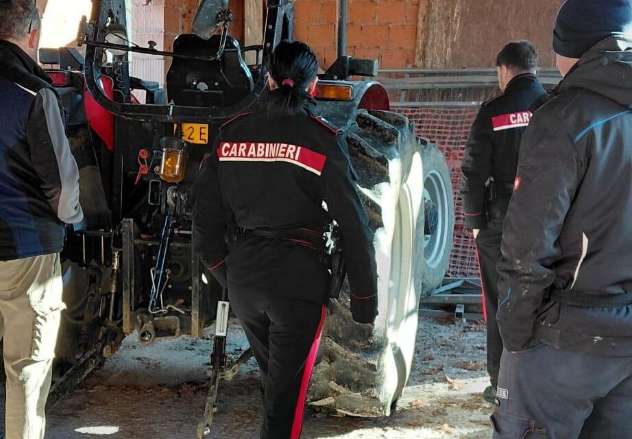 Cacciatori ritrovano un trattore rubato 20 giorni fa a Correggio