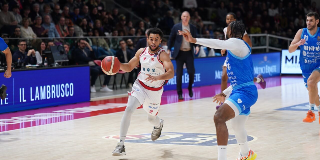 BASKET. LA UNA HOTELS SCHIACCIA SASSARI (90 A 68)