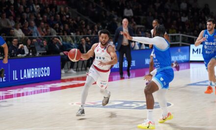 BASKET. LA UNA HOTELS SCHIACCIA SASSARI (90 A 68)