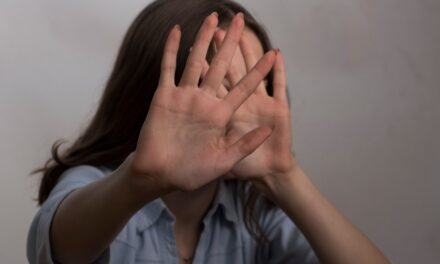 REGGIO. E’ L’INCUBO DELL’EX MOGLIE, AGLI ARRESTI 43ENNE