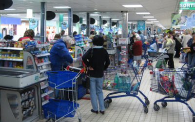 CORREGGIO. “QUESTA CASSA E’ CHIUSA”, 40ENNE AGGREDISCE E FERISCE LA CASSIERA