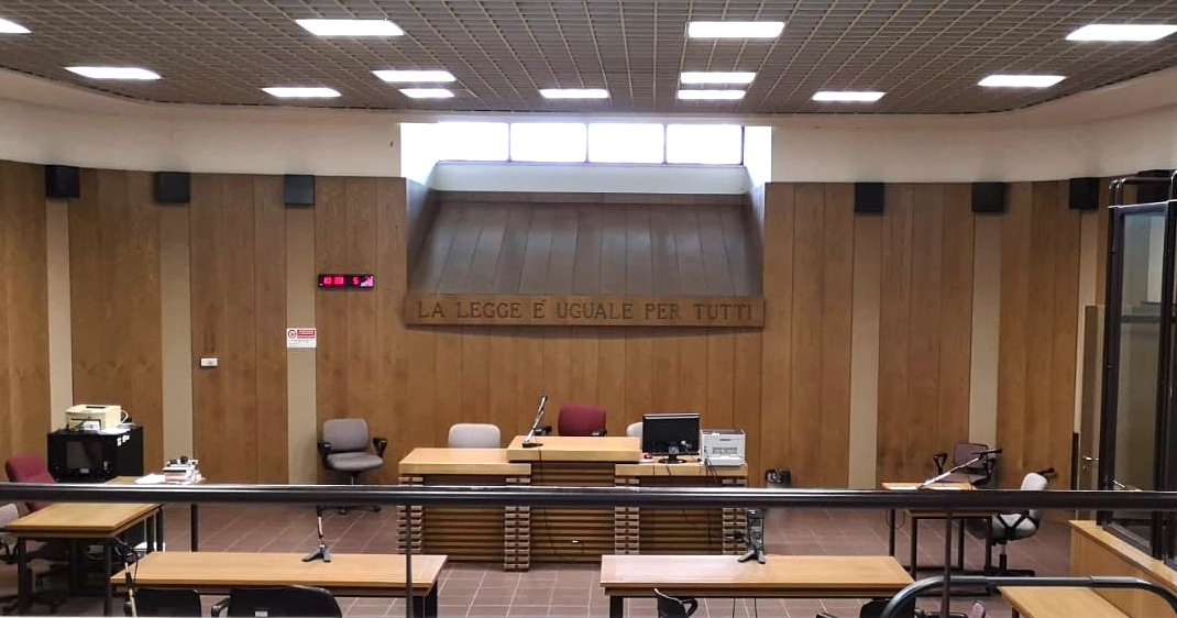 ACCUSATO DI STALKING E VIOLENZA DALL’EX, 40ENNE VIENE ASSOLTO