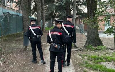 REGGIO. DEL MAGAZZINO FA UN POLIGONO TIRO, DENUNCIATO 56ENNE