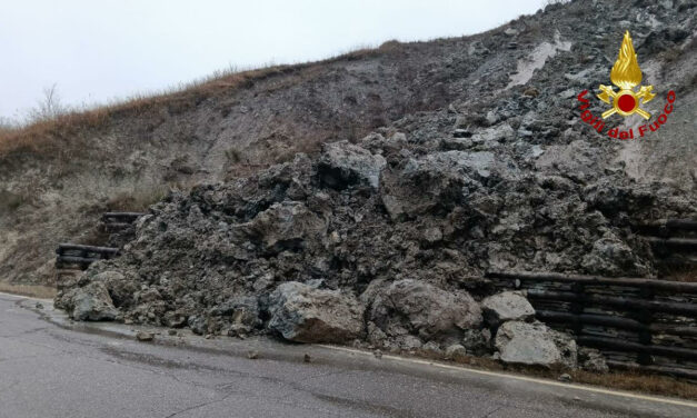 MALTEMPO, FRANA SULLA SP 27 A BAISO: CHIUSA LA STRADA