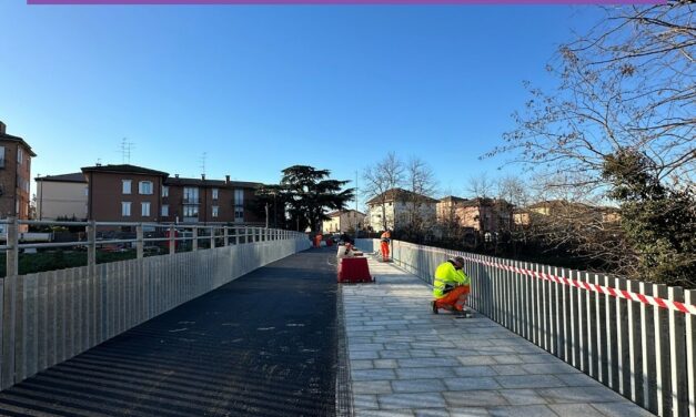 REGGIO. RIAPERTA IN ANTICIPO LA PASSERELLA SUL CROSTOLO AL GATTAGLIO