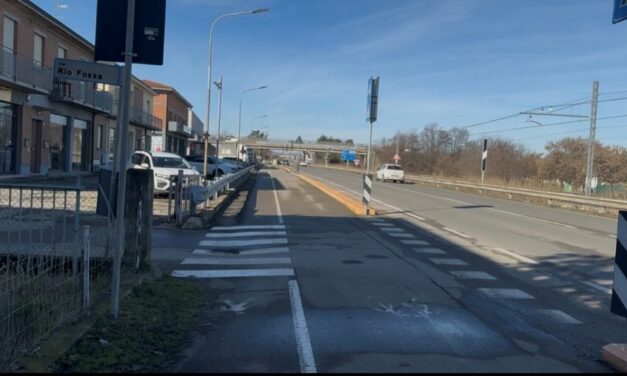 CHIOZZA DI SCANDIANO, NELLA NOTTE AUTO TRAVOLGE UNA BICI: GRAVE DONNA DI 44 ANNI