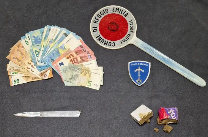 REGGIO. SENZA PERMESSO DI SOGGIORNO, E’ RICERCATO E SPACCIA: IN CELLA 25ENNE