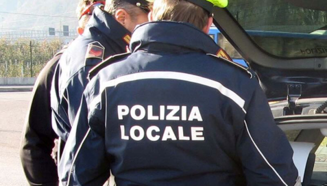 REGGIO. PATENTE FALSA DOPO L’INCIDENTE, MULTA DA OLTRE 5MILA EURO