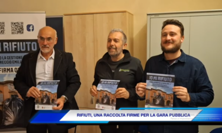 RIFIUTI, RACCOLTA FIRME PER LA GARA PUBBLICA: NON SUCCEDE (video Tg)