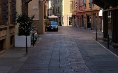 LAVORI IN VIA FORNACIARI A REGGIO, INTERROTTO IL TRANSITO