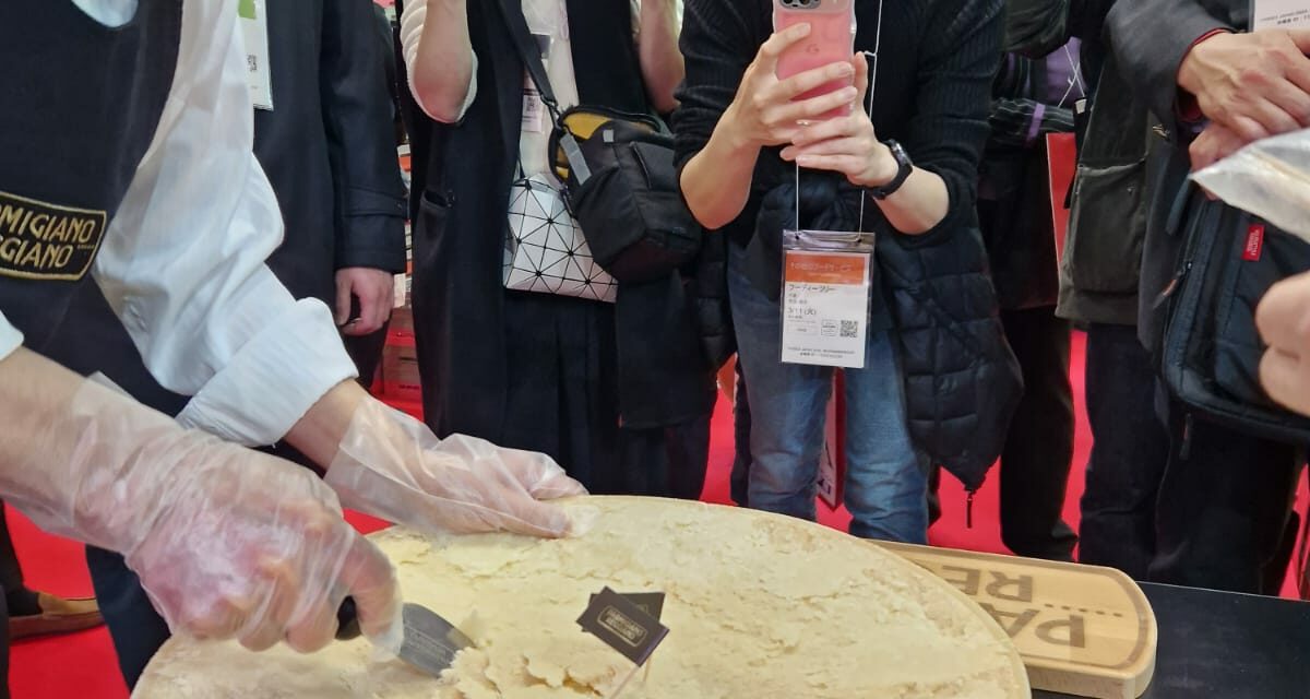 IL PARMIGIANO REGGIANO ALLA CONQUISTA DI TOKYO