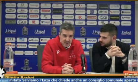 BASKET, FACILE VITTORIA DELLA UNA HOTELS CON TRIESTE