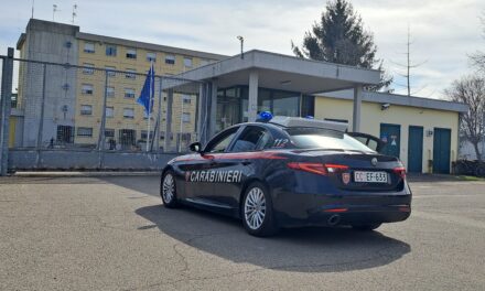 “NON HO SENTITO IL CAMPANELLO, ERO IN DOCCIA”. LA SCUSA NON REGGE, VA IN CELLA