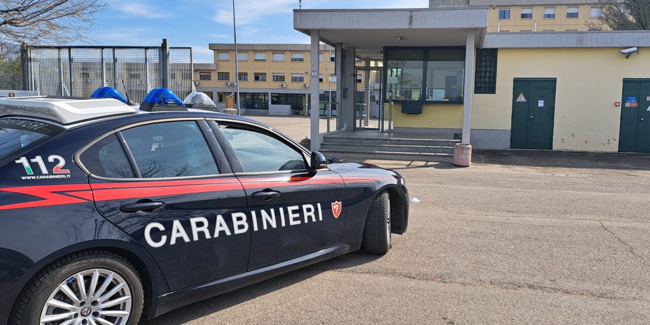 CASALGRANDE. ARMI, RICETTAZIONE E ATTI PERSECUTORI: VA IN CARCERE