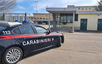 CASALGRANDE. ARMI, RICETTAZIONE E ATTI PERSECUTORI: VA IN CARCERE