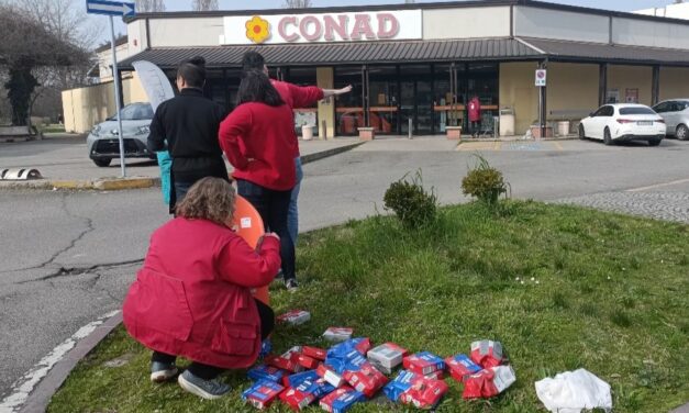 TENTATO FURTO DI CAFFE’ AL CONAD DI SCANDIANO, LO SVENTANO I PASSANTI