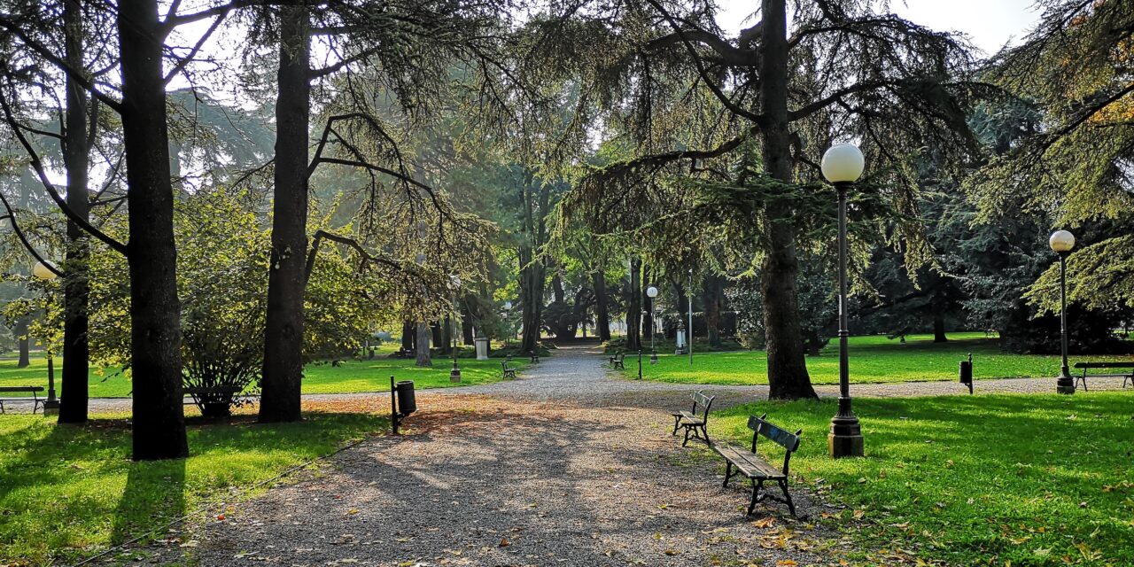 REGGIO. SFALCI IN AREE VERDI E MANUTENZIONE DI CIPPI E MONUMENTI