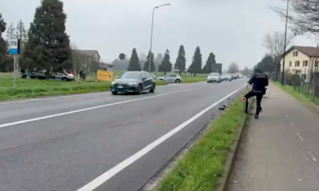 DUE INCIDENTI: TAMPONAMENTO IN VIA EMILIA. AUTO NEL FOSSO A SCANDIANO (video Tg)