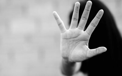 CASTELNOVO MONTI. ABUSI SULLA FIGLIA, SCATTA IL BRACCIALETTO ELETTRONICO