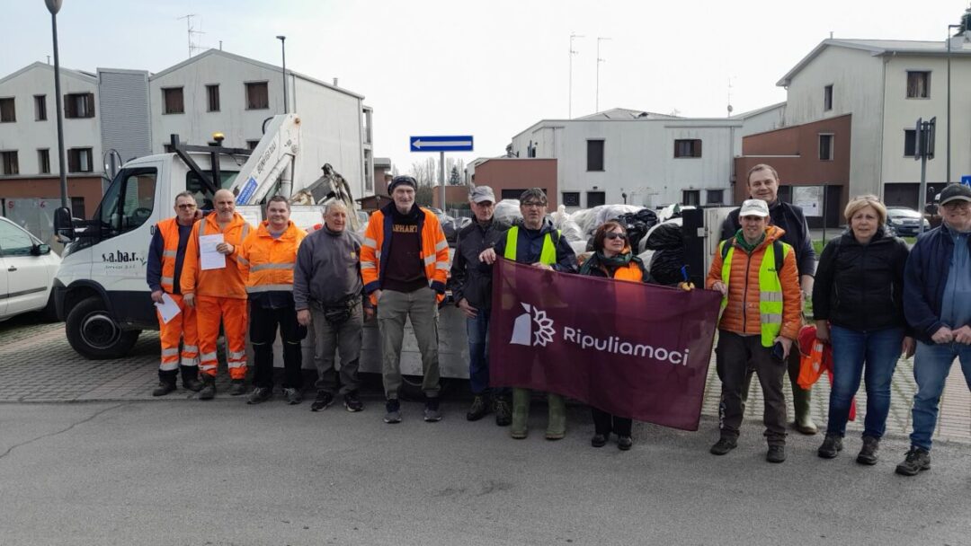 REGGIO RIPULIAMOCI IN AZIONE A BAGNOLO, RACCOLTI 60 SACCHI DI RIFIUTI