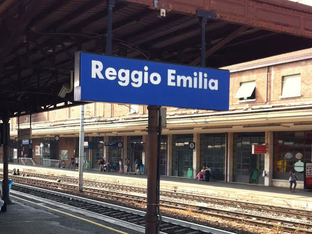 INCIDENTE SUI BINARI IN STAZIONE A REGGIO, 30ENNE PERDE LE GAMBE