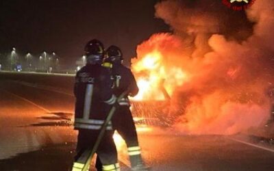 MONTECAVOLO, AUTO S’INCENDIA IN VIA CIRCONVALLAZIONE