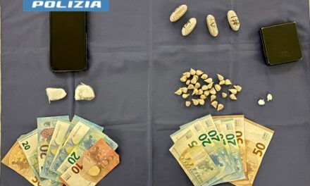 IN UN BAR ETNICO CON LA DROGA PRONTA PER LO SPACCIO, ARRESTATI DUE NIGERIANI