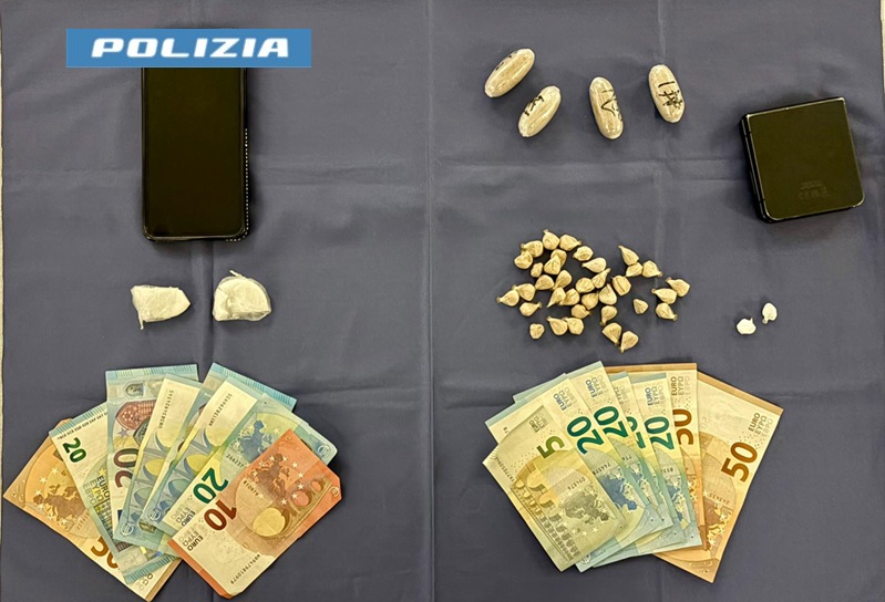 IN UN BAR ETNICO CON LA DROGA PRONTA PER LO SPACCIO, ARRESTATI DUE NIGERIANI