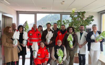 CASTELNOVO MONTI, CROCE VERDE DONA UOVA DI PASQUA AL PERSONALE SANITARIO