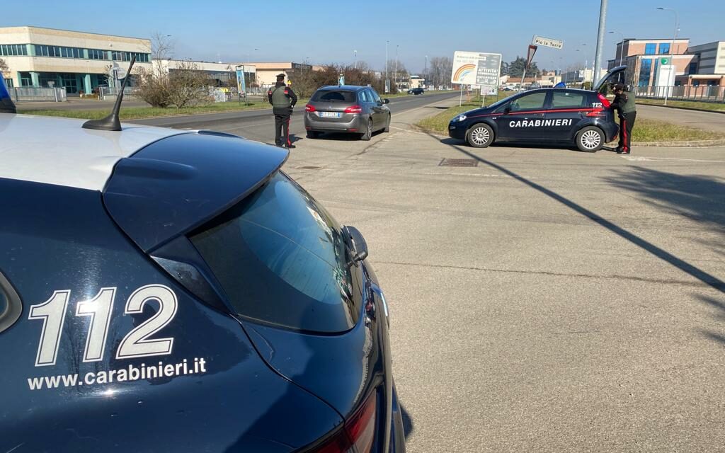 PASQUA SICURA, 300 CARABINIERI VIGILANO SULLE STRADE: “SEGNALATE AL 112 MOVIMENTI SOSPETTI”