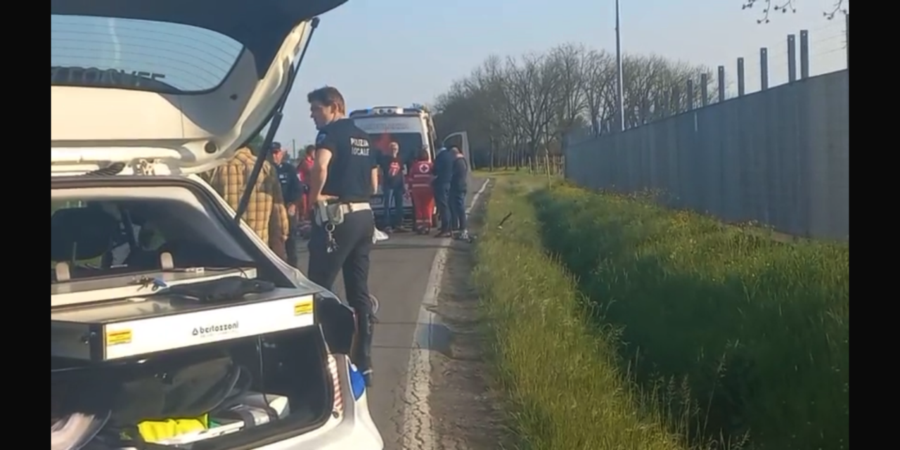 CORREGGIO, 70ENNE TROVATO SENZA VITA CON LA SUA BICI IN UN FOSSATO