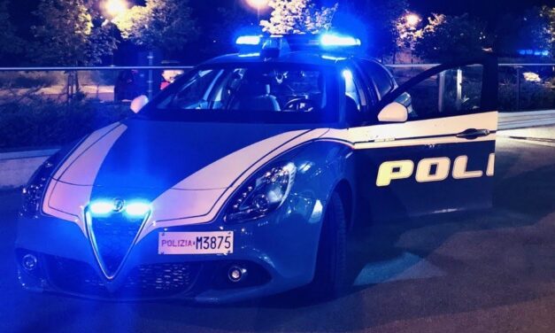 REGGIO. COLTELLO IN PUGNO SEMINA PANICO IN STRADA, ARRESTATO 33ENNE
