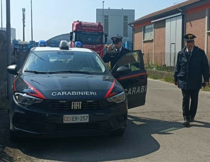 RUBIERA. LITE IN STRADA TRA 2 CAMIONISTI FINISCE A COLTELLATE: UN FERITO GRAVE