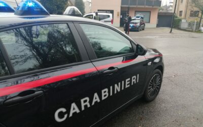 CORREGGIO. GUIDA SENZA PATENTE DOPO ALCOL E DROGA, 58ENNE ARRESTATO