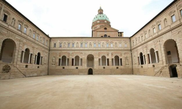 A REGGIO UNA PASQUETTA IN VISITA A MUSEI E CHIOSTRI