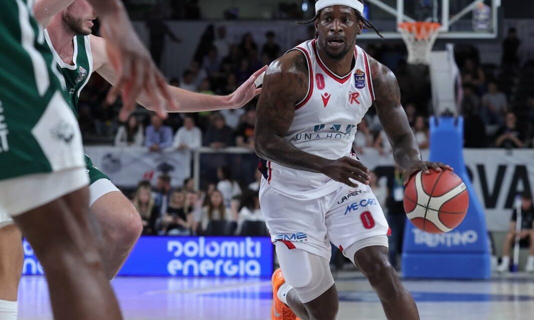 LA STRISCIA VINCENTE DELLA PALLACANESTRO REGGIANA CONTINUA, BATTUTA ANCHE TRENTO (90 A 82)