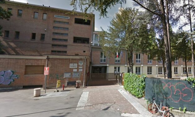 BAMBINO DI 11 ANNI PICCHIATO DA TEPPISTI A POCHI METRI DALLA SCUOLA ‘DA VINCI’