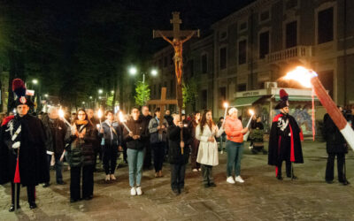 REGGIO, VENERDI’ LA VIA CRUCIS PARTE DALLA GHIARA GUIDATA DAL VESCOVO