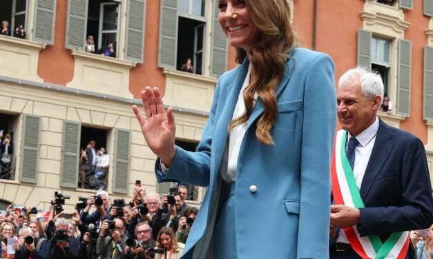 LA VISITA DELLA PRINCIPESSA KATE A REGGIO ( vedi il video tg )