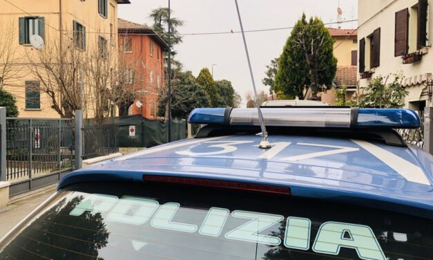 VIOLENTO CON L’ANZIANO PADRE E LA SORELLA, ARRESTATO 44ENNE
